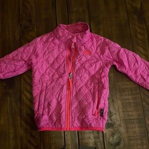 💕Girls 4T Excellent Condition NorthFace Jacket!
